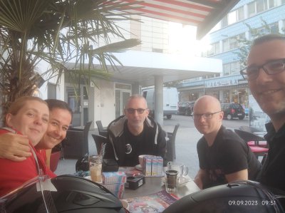 Foto aus dem Album Support für "Spendenfahrt Schule am Thekbusch"